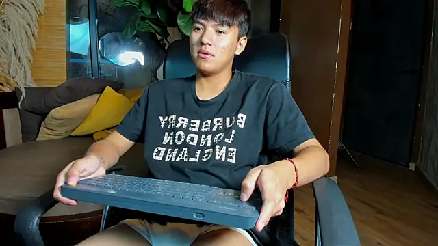 isaac grimm online show from February 14, 3:23 am