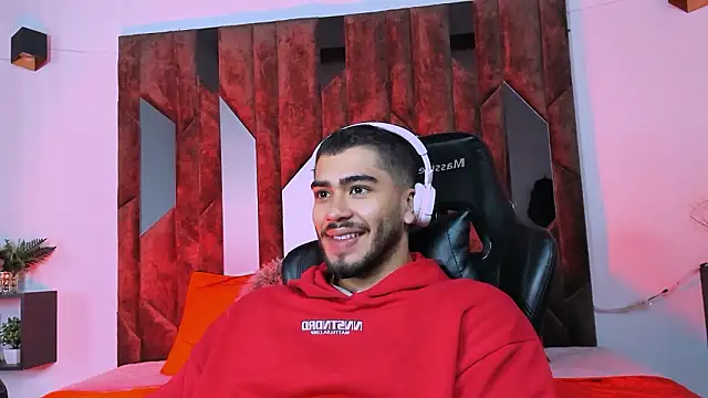 Franco banderas online show from February 1, 9:24 pm