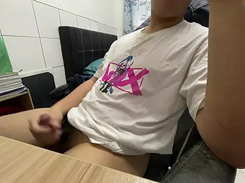 hiiiizzzz online show from January 19, 8:27 am