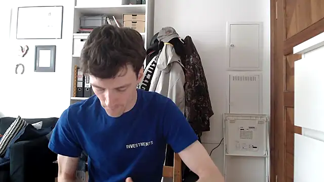 MindlyXXX online show from October 2, 8:29 am