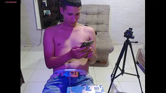 maxI dick33 online show from July 3, 1:23 am