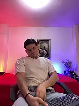 williamsmiiths16 online show from March 19, 12:08 pm