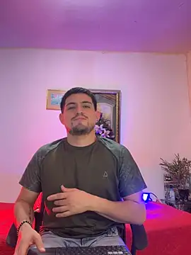 williamsmiiths16 online show from March 6, 4:37 pm