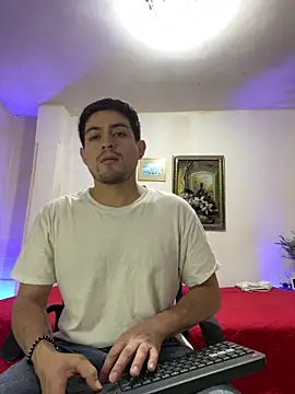 williamsmiiths16 online show from February 4, 1:28 pm