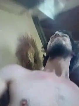 bigjohnson2914 online show from April 17, 8:22 pm