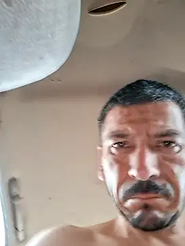 Snapshot of Guero0751@xh chatting on September 15, 10:00 pm Guero0751xh online show from September 15, 10:00 pm