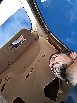 Snapshot of Guero0751@xh chatting on October 13, 11:55 pm Guero0751xh online show from October 13, 11:55 pm