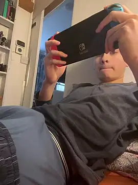 hungspanishtwink online show from February 6, 9:39 am