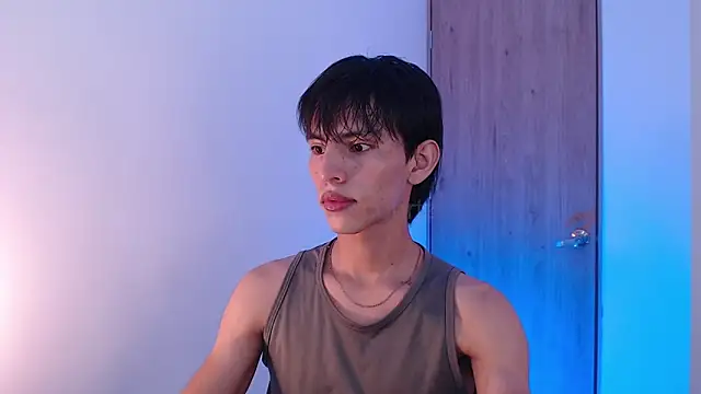 andrew courtzz online show from May 23, 7:08 pm
