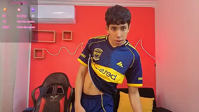 Neo Twink online show from April 4, 7:11 pm