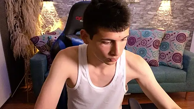 aleexvg online show from December 5, 3:24 am