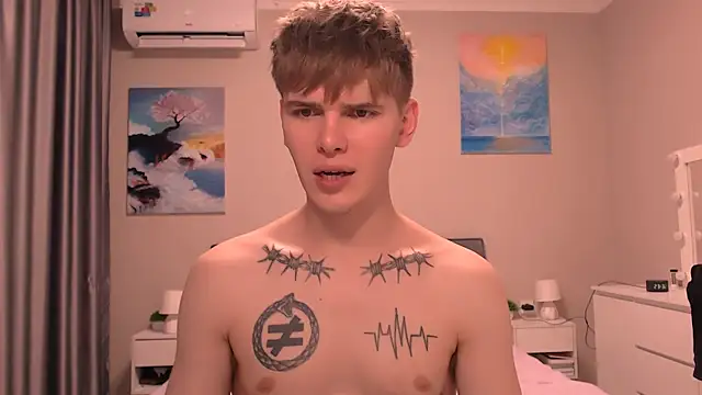 Fredd Xanders online show from December 18, 7:32 pm