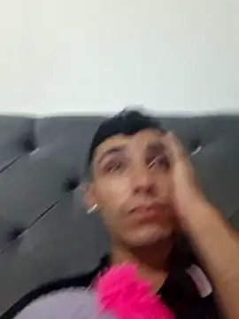 merycrism online show from December 5, 9:49 am