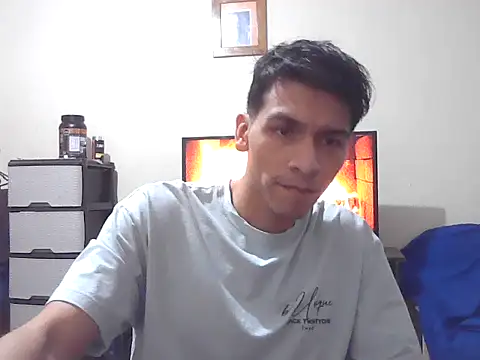 Patrick3 5556 online show from December 16, 3:57 am