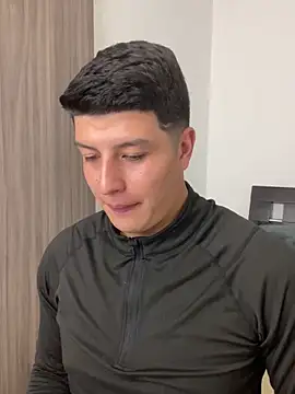 Goldenknight33 online show from March 21, 8:46 pm