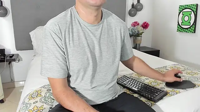AndrethMuller online show from June 22, 3:16 pm