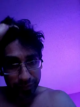  Ramone666 online show from April 7, 9:20 am