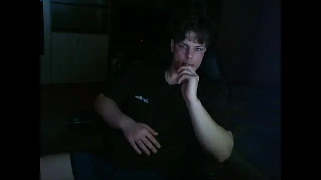 GymGuy0505 online show from February 24, 4:08 pm