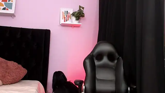 sebastamayo  online show from December 15, 9:12 pm