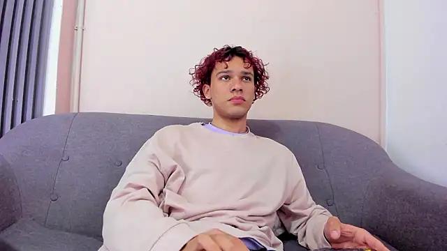 TAYSON SCOTT online show from March 2, 12:45 pm