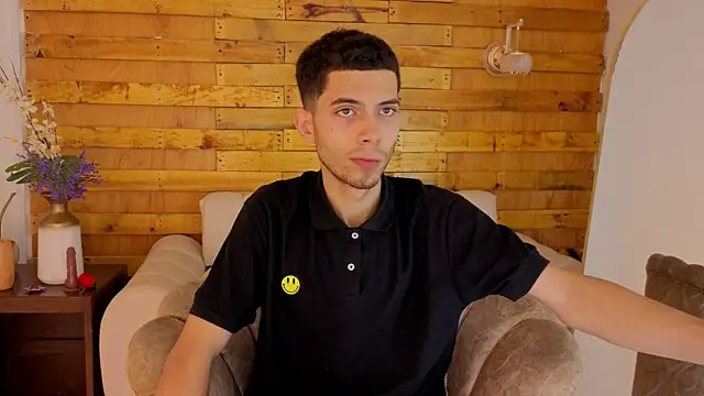 prettyboyy 13 online show from January 12, 8:13 pm