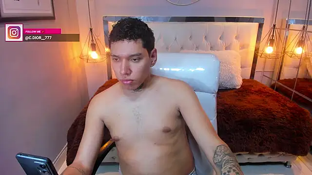 drake miller7 online show from January 7, 5:45 am