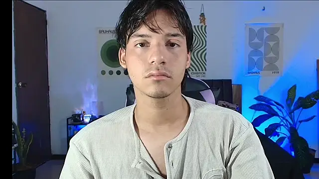 CrisotpherMoretti online show from January 7, 5:51 pm