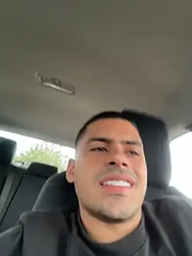 HotWhisper22 online show from February 19, 6:15 pm