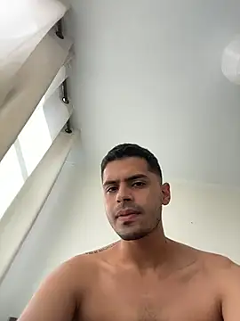 HotWhisper22 online show from December 22, 2:14 pm