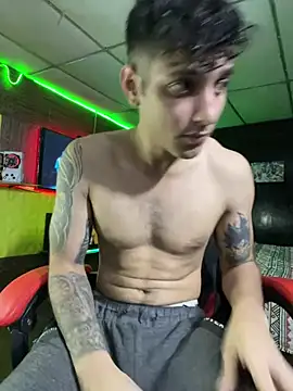 JustynAle2025 online show from March 3, 6:48 pm