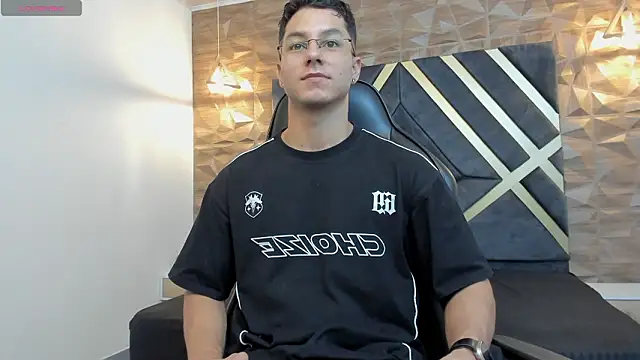 Noah Clarkk online show from February 22, 6:09 pm