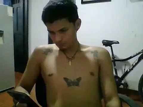Andresdelvez online show from May 11, 2:08 pm