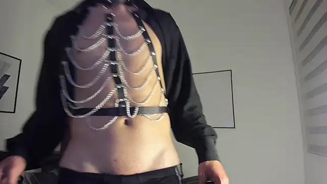 Eliot X online show from December 20, 11:34 pm