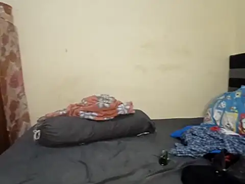 CharlieXXX67 online show from March 3, 4:03 pm