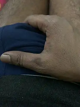 Rahulkumaro1 online show from February 3, 2:44 pm