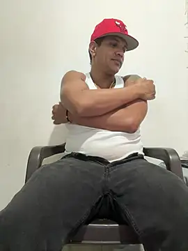 bigdick211292 online show from July 18, 3:13 am