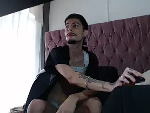 levconnor online show from February 10, 5:50 pm