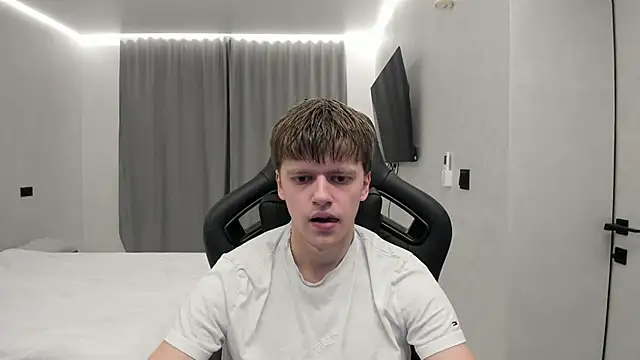 bonekoambalabu online show from April 13, 7:25 pm