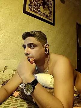 hardnhornybull online show from February 25, 7:15 pm