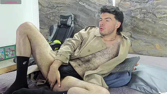 VelloTouch online show from February 6, 7:05 am