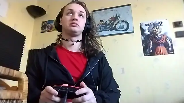 julialafemboy59 online show from March 3, 12:23 pm