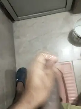 8inchhere online show from February 8, 8:57 pm