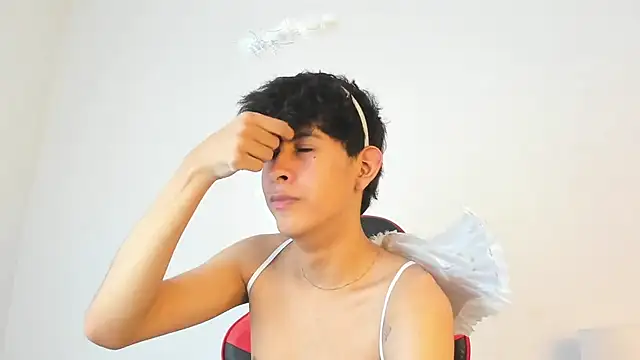 julian xx online show from May 22, 7:41 pm