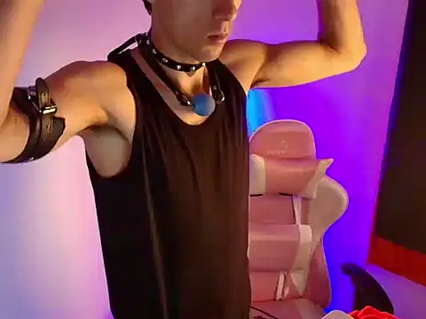 dark rosse online show from March 27, 8:21 pm