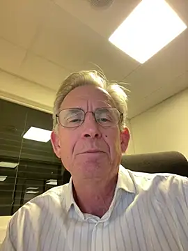 Pierre4tjyxx online show from February 5, 4:36 pm