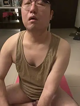 W0Ijn online show from March 9, 10:20 am