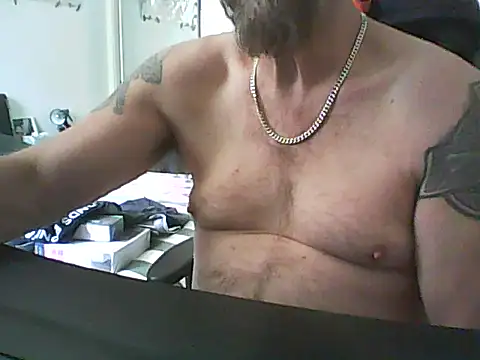 loudandproud online show from March 19, 4:15 am