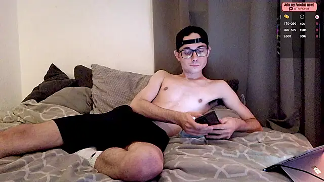 barebastianxh online show from February 19, 9:17 am