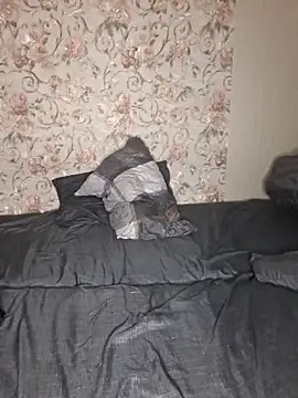 TvoY bOy1 online show from April 15, 5:02 pm