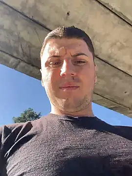 allee2206 online show from March 19, 9:23 am